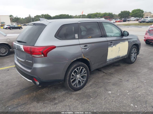 2018 MITSUBISHI OUTLANDER JA4AD2A33JJ001937 Photo 3