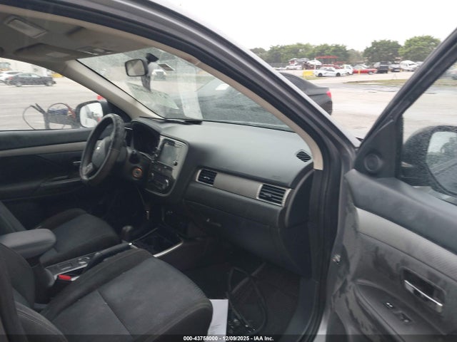 2018 MITSUBISHI OUTLANDER JA4AD2A33JJ001937 Photo 4