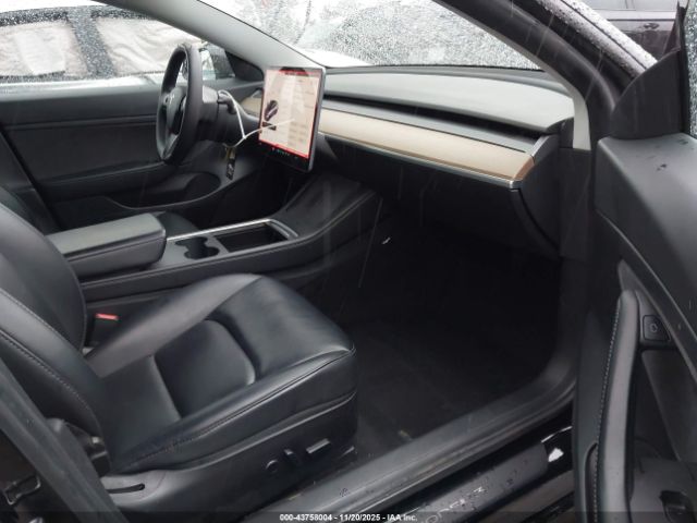 2021 TESLA MODEL 3 5YJ3E1EA7MF939238 Photo 4