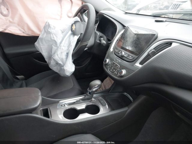 2022 CHEVROLET MALIBU 1G1ZD5ST0NF202737 Photo 4