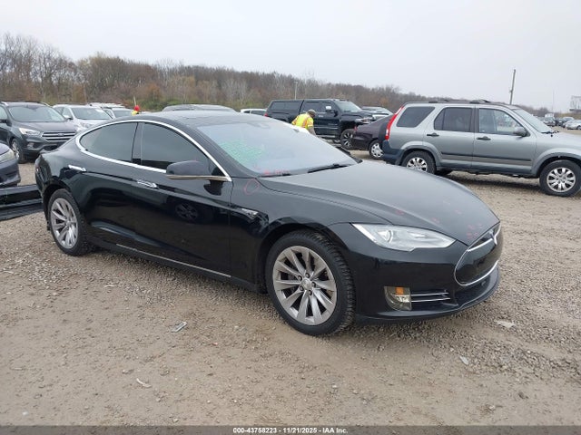 2016 TESLA MODEL S 5YJSA1E1XGF130019 Photo 0