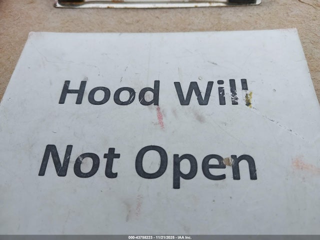 2016 TESLA MODEL S 5YJSA1E1XGF130019 Photo 9