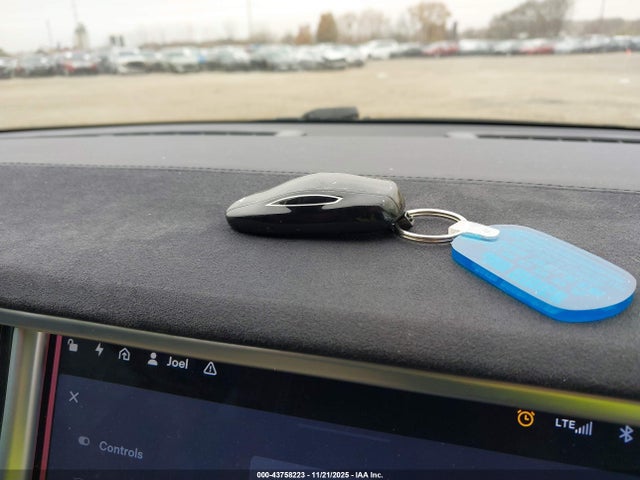 2016 TESLA MODEL S 5YJSA1E1XGF130019 Photo 10