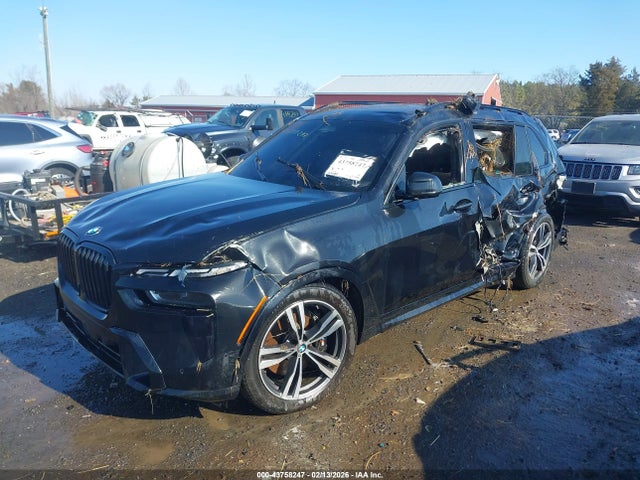 2023 BMW X7 5UX23EM04P9P25435 Photo 1