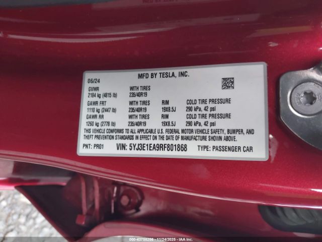 2024 TESLA MODEL 3 5YJ3E1EA9RF801868 Photo 8