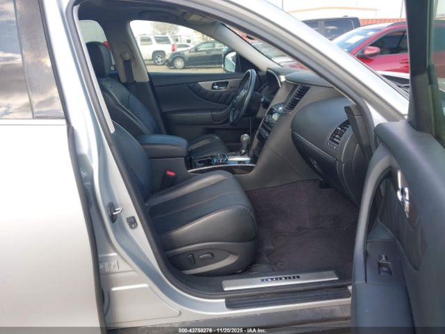 2017 INFINITI QX70 JN8CS1MU7HM143305 Photo 4