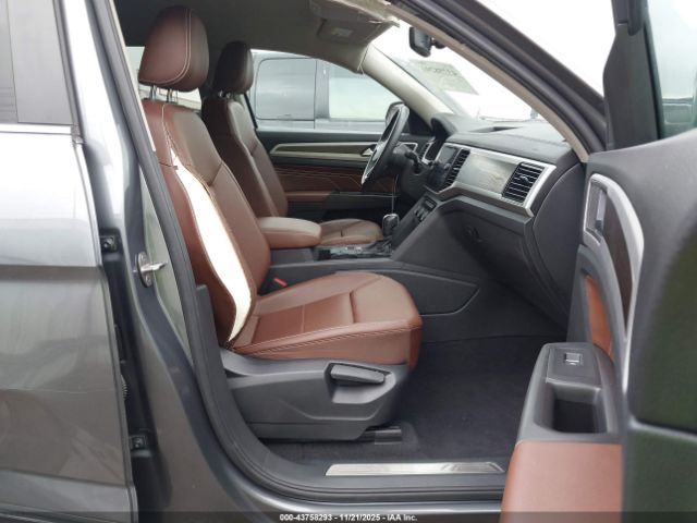 2022 VOLKSWAGEN ATLAS 1V2WP2CA1NC559650 Photo 4