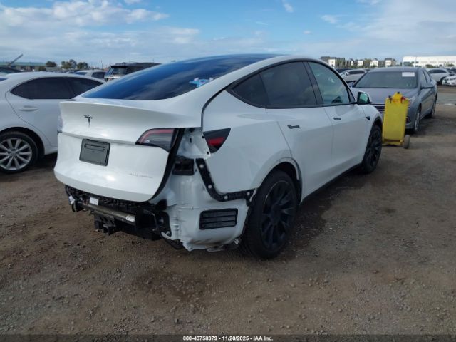 2021 TESLA MODEL Y 5YJYGAEE4MF214084 Photo 3