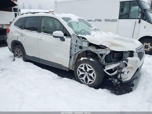2021 SUBARU FORESTER JF2SKAFC1MH418683