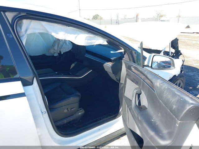 2022 TESLA MODEL X 7SAXCDE55NF339480 Photo 4