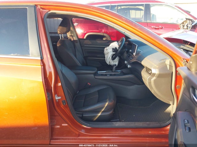 1N4BL4CV5NN398921 Nissan Altima Sr Fwd