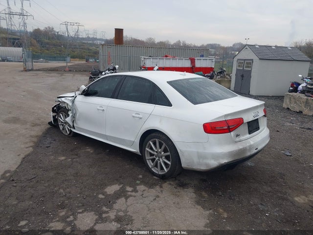 2015 AUDI A4 WAUAFAFLXFN007055 Photo 2
