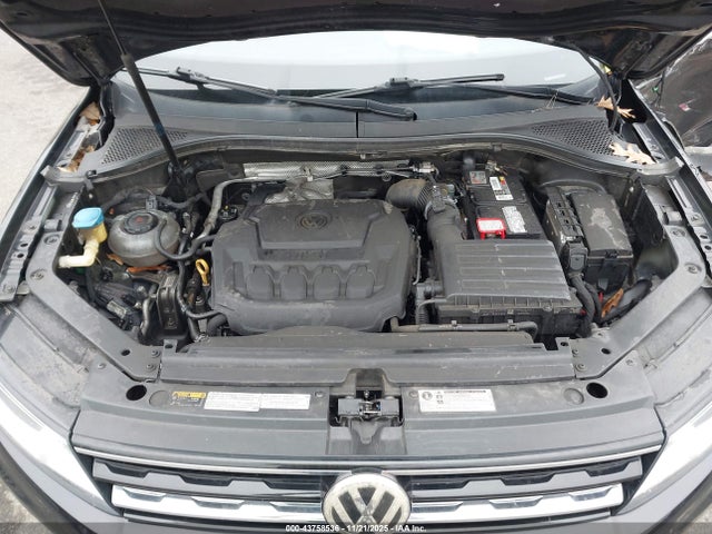 Продаж на аукціоні авто 2018 Volkswagen Tiguan 2.0t Se/2.0t Sel, vin: 3VV2B7AX9JM152012, номер лоту: 43758536