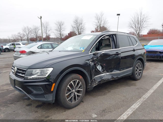 Продаж на аукціоні авто 2018 Volkswagen Tiguan 2.0t Se/2.0t Sel, vin: 3VV2B7AX9JM152012, номер лоту: 43758536