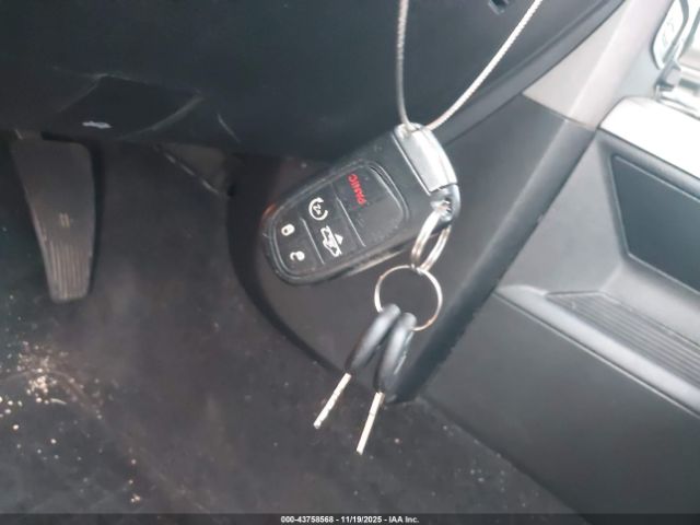 2018 RAM 1500 1C6RR7YT9JS164476 Photo 10