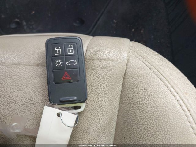 2017 VOLVO S60 YV126MFL1H2425365 Photo 10