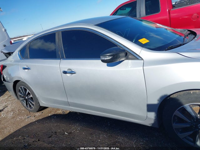 43758579 :رقم المزاد ، 1N4AL3AP2HC115868 vin ، 2017 Nissan Altima 2.5/2.5 S/2.5 Sl/2.5 Sr/2.5 Sv مزاد بيع