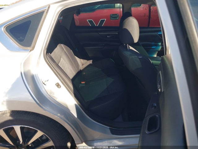 43758579 :رقم المزاد ، 1N4AL3AP2HC115868 vin ، 2017 Nissan Altima 2.5/2.5 S/2.5 Sl/2.5 Sr/2.5 Sv مزاد بيع
