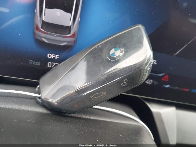 2025 BMW X3 5UX53GP07S9105823 Photo 10