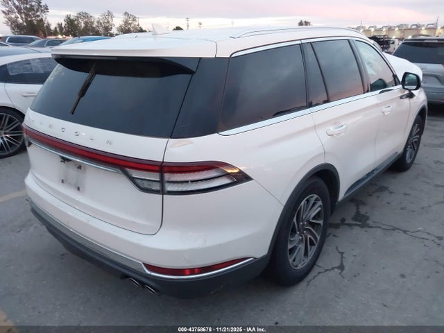 5LM5J6WCXNGL20098 Lincoln Aviator Standard