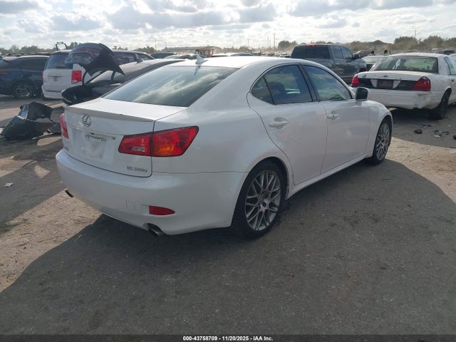 2007 LEXUS IS 350 JTHBE262575012218 Photo 3