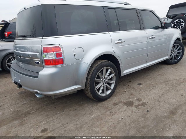 43758738 :رقم المزاد ، 2FMGK5D84GBA10637 vin ، 2016 Ford Flex Limited مزاد بيع