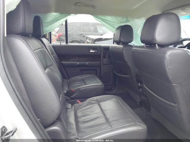 43758738 :رقم المزاد ، 2FMGK5D84GBA10637 vin ، 2016 Ford Flex Limited مزاد بيع