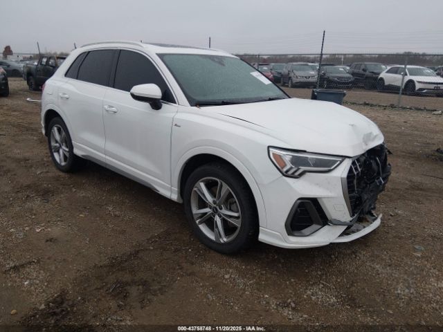 2022 AUDI Q3 WA1EECF38N1046018 Photo 0