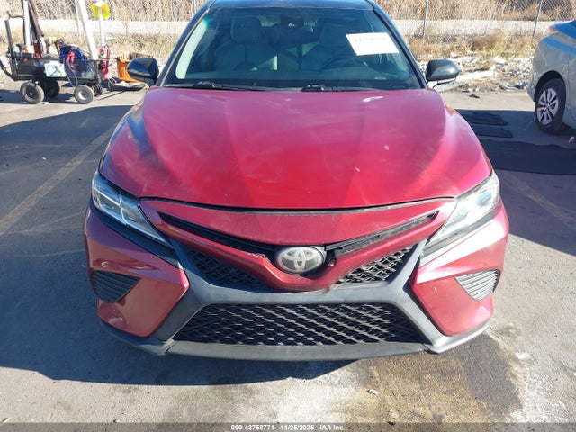 4T1B11HK1JU542666 Toyota CAMRY SE