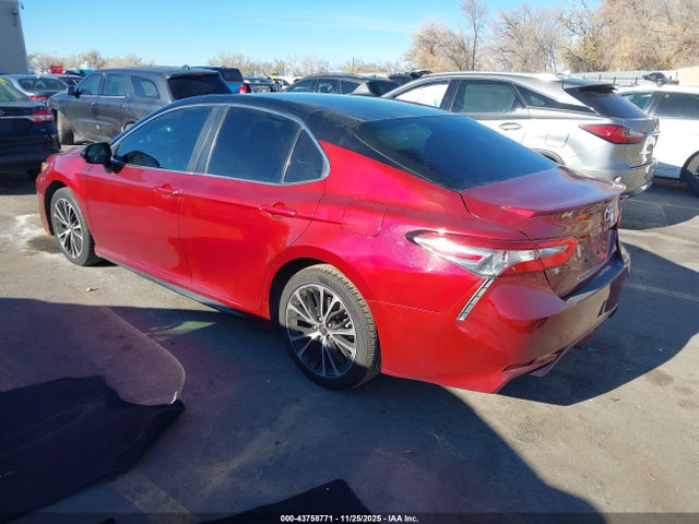4T1B11HK1JU542666 Toyota CAMRY SE