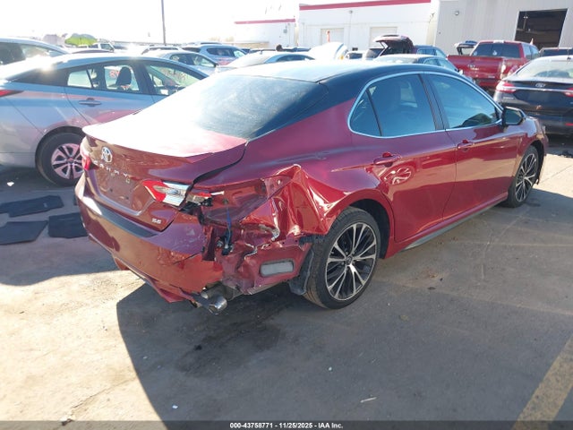 4T1B11HK1JU542666 Toyota CAMRY SE
