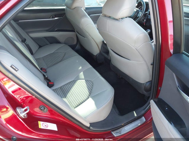 4T1B11HK1JU542666 Toyota CAMRY SE