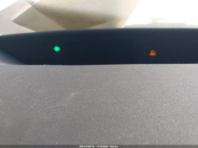 2005 TOYOTA PRIUS JTDKB20U653072151 Photo 6