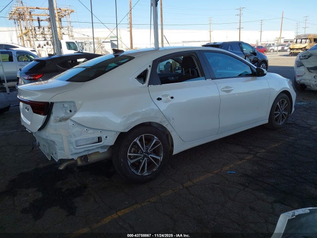 3KPF24AD4RE802892 KIA Forte Lxs