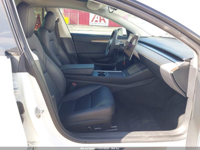 2023 TESLA MODEL 3 5YJ3E1EA0PF570534 Photo 4