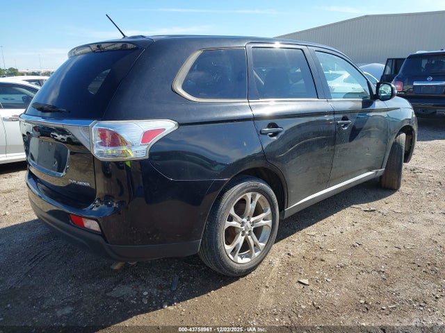 2014 MITSUBISHI OUTLANDER JA4AD3A32EZ013171 Photo 3