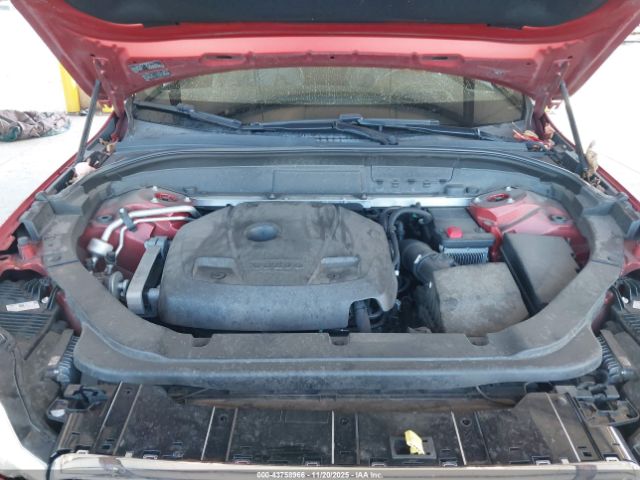2018 VOLVO XC60 LYV102RK6JB116926 Photo 9