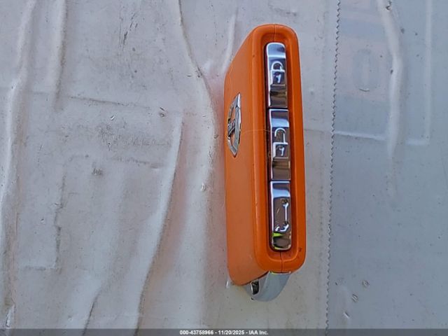 2018 VOLVO XC60 LYV102RK6JB116926 Photo 10