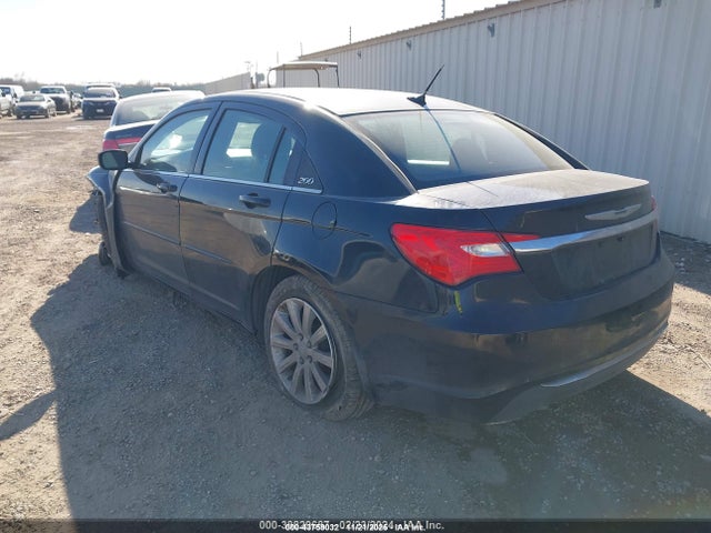 Продажа на аукционе авто 2013 Chrysler 200 Touring, vin: 1C3CCBBB9DN635925, номер лота: 43759032