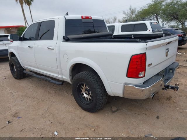 2016 RAM 1500 1C6RR6NM9GS194643 Photo 2