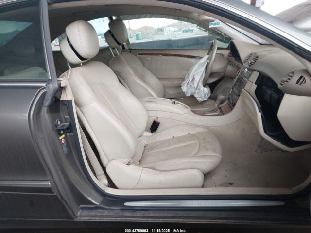 2008 MERCEDES-BENZ CLK 350 WDBTJ56H68F237281 Photo 4