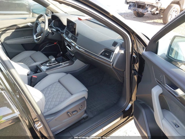 2025 AUDI SQ5 WA1B4AFY5S2050748 Photo 4