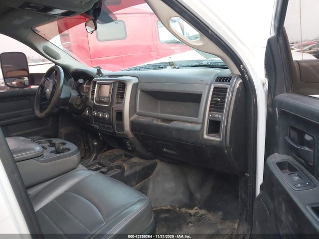 Продаж на аукціоні авто 2018 Ram 3500 Chassis Tradesman/slt/laramie, vin: 3C7WRTCL7JG331746, номер лоту: 43759264