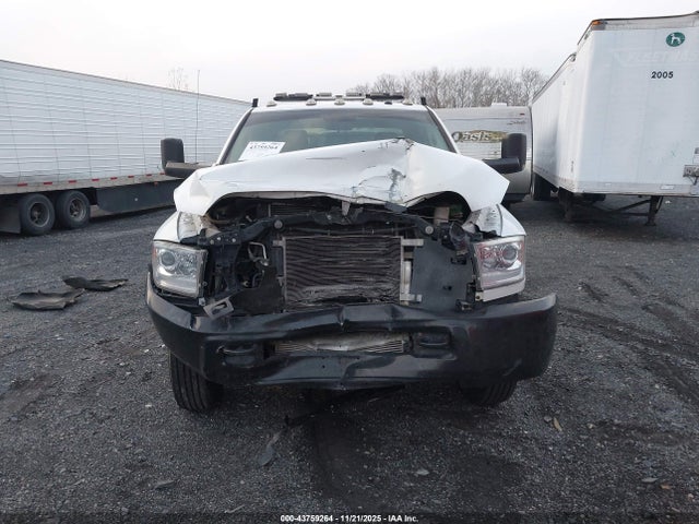 Продаж на аукціоні авто 2018 Ram 3500 Chassis Tradesman/slt/laramie, vin: 3C7WRTCL7JG331746, номер лоту: 43759264