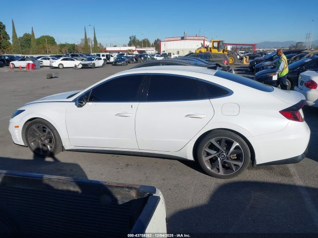 5NPEJ4J22MH106484 Hyundai Sonata Sel Plus