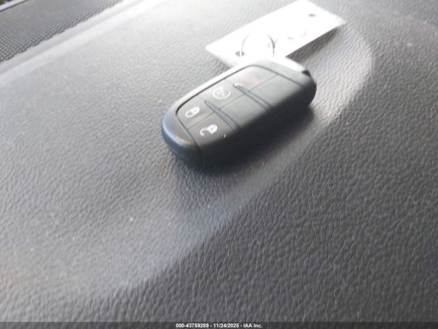 2018 JEEP COMPASS 3C4NJDBB0JT366182 Photo 10