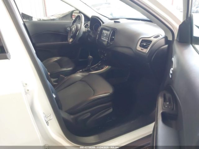 2018 JEEP COMPASS 3C4NJDBB0JT366182 Photo 4