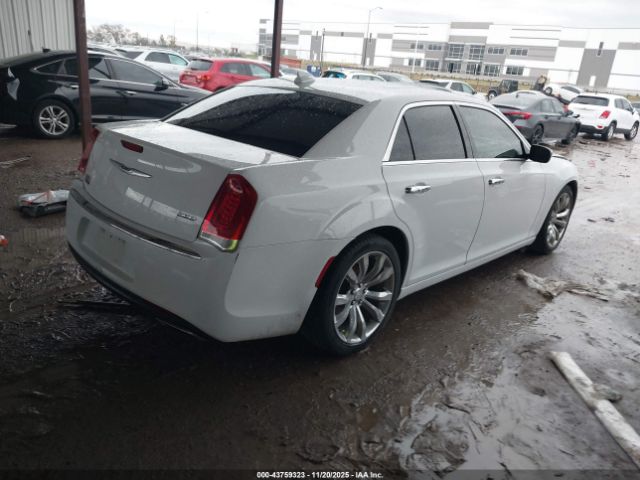 2019 CHRYSLER 300 2C3CCAEG7KH568555 Photo 3