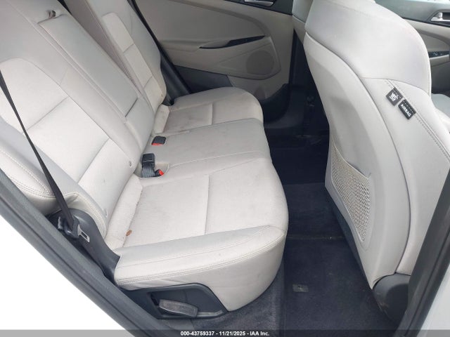 KM8J3CA4XJU727845 Hyundai TUCSON SEL