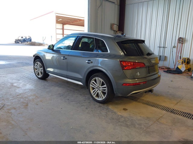 2018 AUDI Q5 WA1CNAFY0J2126988 Photo 2